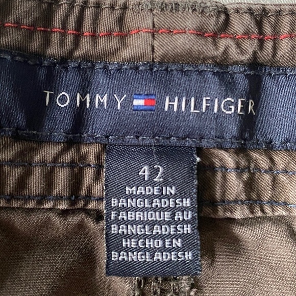 Tommy Hilfiger Men's Brown Casual Walking Shorts Size 42 - Picture 2 of 14
